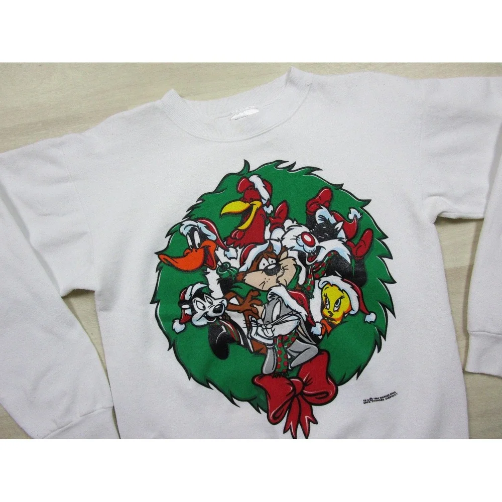 Vintage 90s Looney Tunes Sweatshirt Youth (XL) Christmas Wreath Bugs Taz 1994
